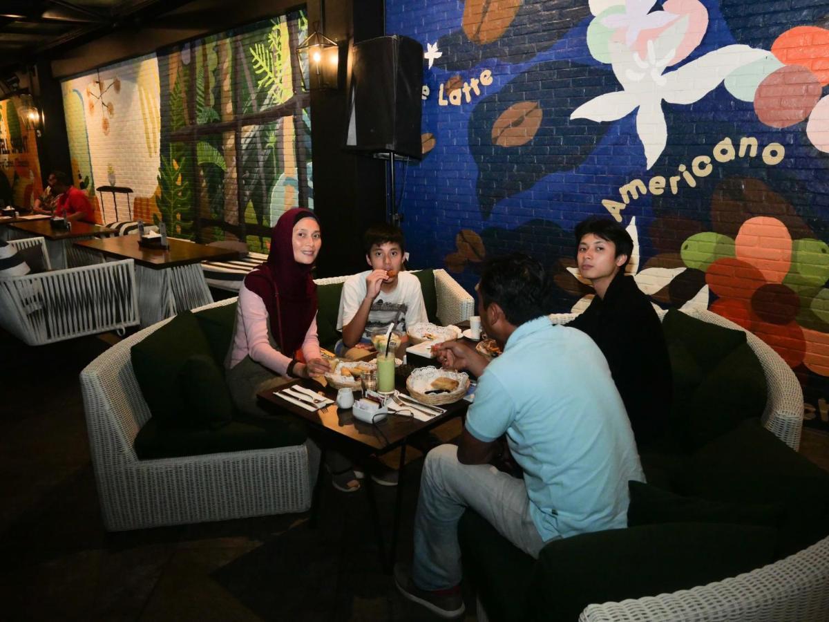 Kyriad Hotel Muraya Aceh Banda Aceh Eksteriør bilde